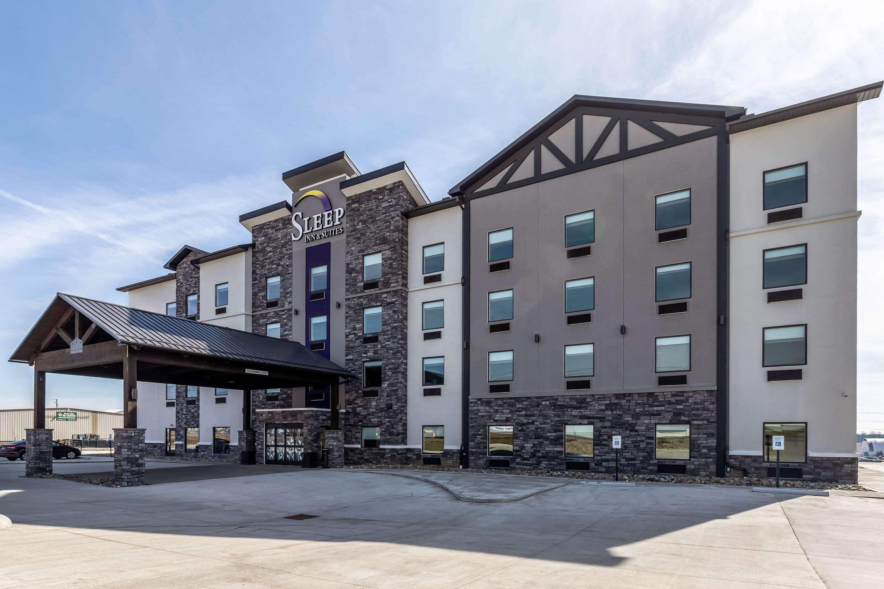 Sleep Inn & Suites Mt Hope Near Auction & Event Center Millersburg Exterior photo